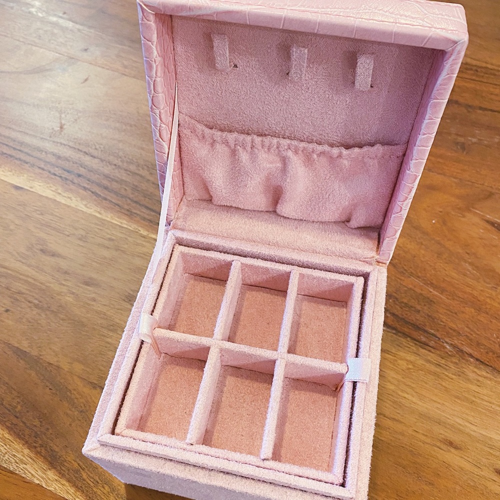 Jewelry Box (Pink, Suede Leather)